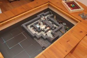 gioco realizzato visto da vicino 300x200 - Tavolo da gioco con vano sottostante ricavato
