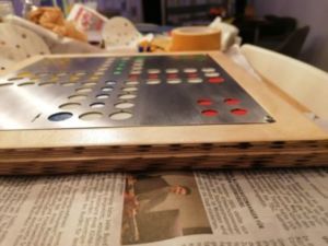1 300x225 - Magneti pin board come figure di gioco