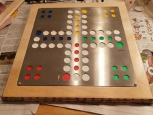2 300x225 - Magneti conici da bacheca come figure o pedine per giochi da tavolo