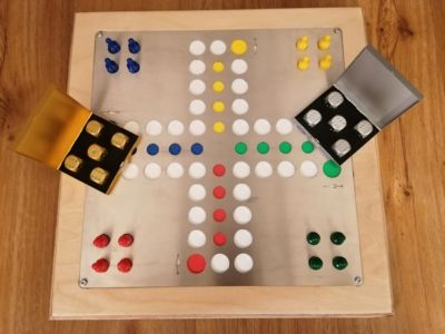 Magneti pin board come figure di gioco