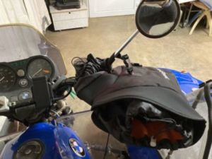 98 300x225 - Fissaggio magnetico per manicotti da motocicletta